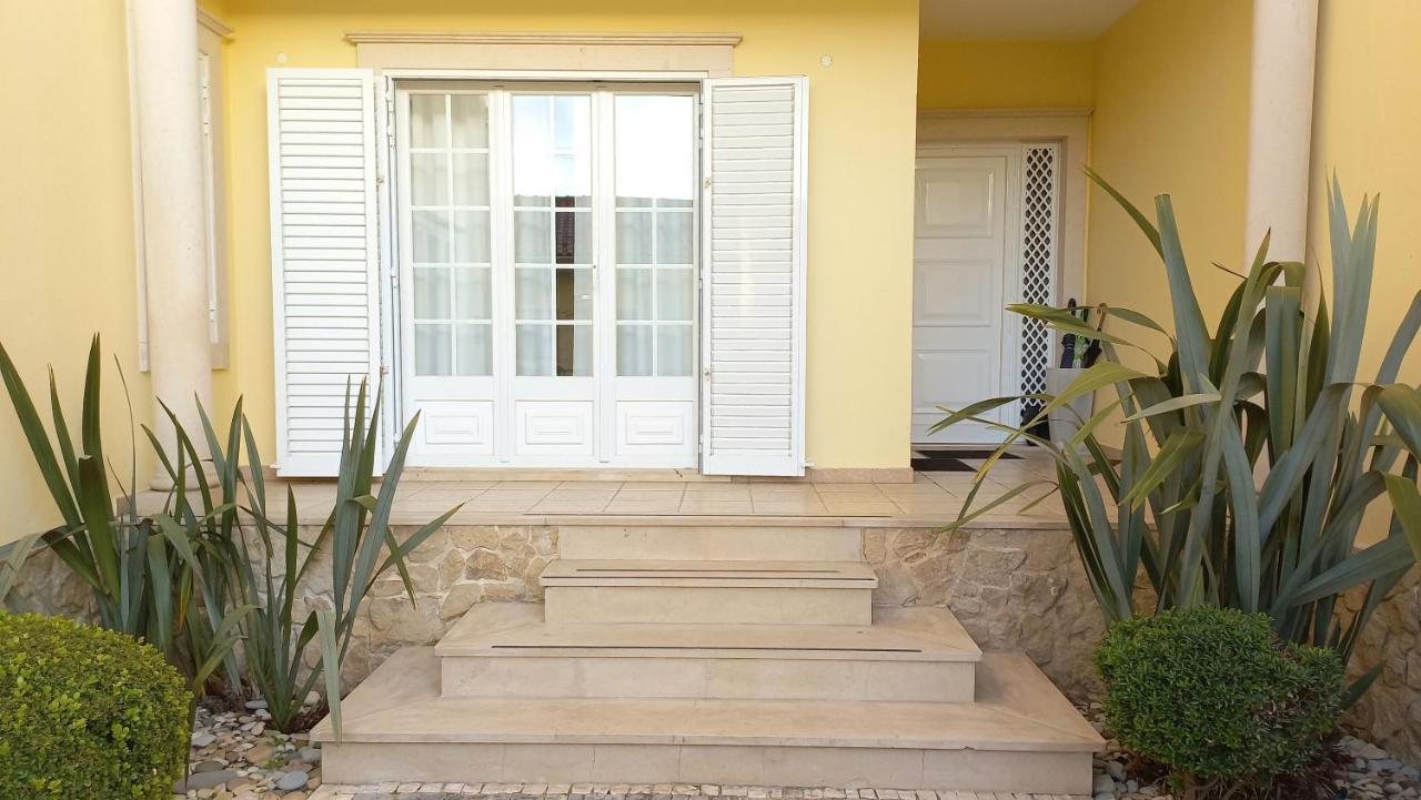 Comfortable And Quiet Apartment Nazare Exterior photo